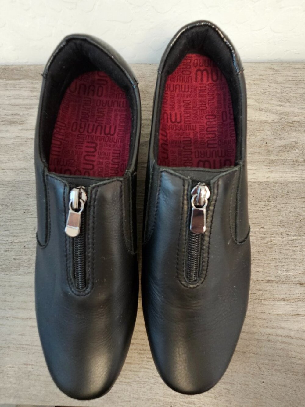 Munro Berkley Black Leather Front Zip Comfort Loafers Shoes - Size 8.5 M